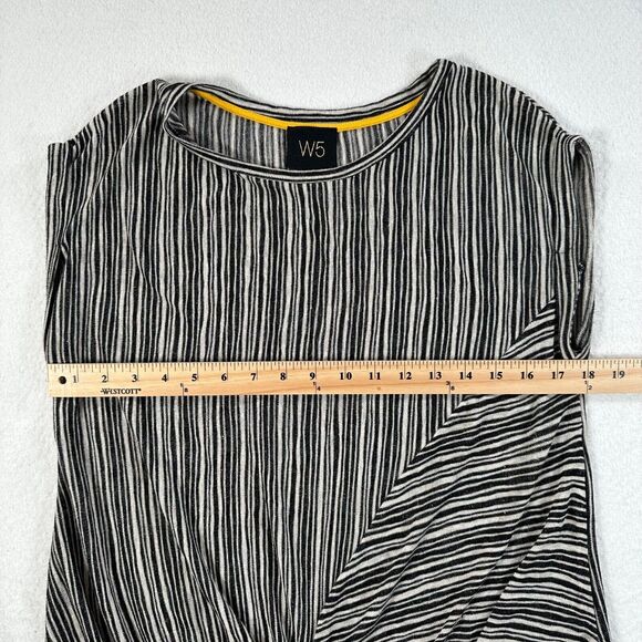 W5 Stripe Knit Cap Sleeve Twist Front Round Neck Top Women's Medium Black White - Picture 9 of 10